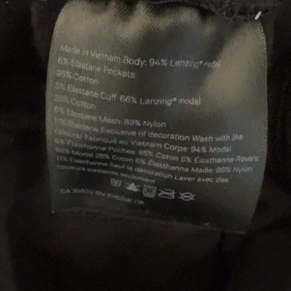 Lululemon Warm Down Jogger II sweatpants Black Size 10 worn once pockets EUC - Picture 7 of 10